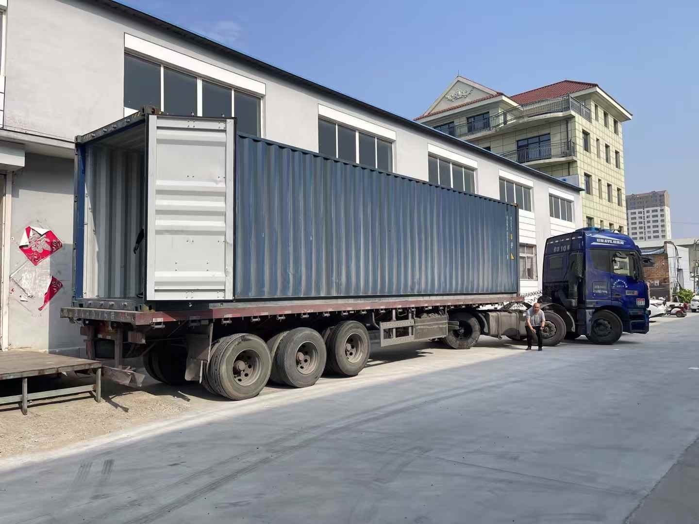 Full container dispatched on a truck